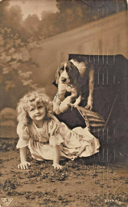 CUTE YOUNG BLONDE GIRL WITH SPANIEL DOG~1910 GERMAN PHOTO POSTCARD