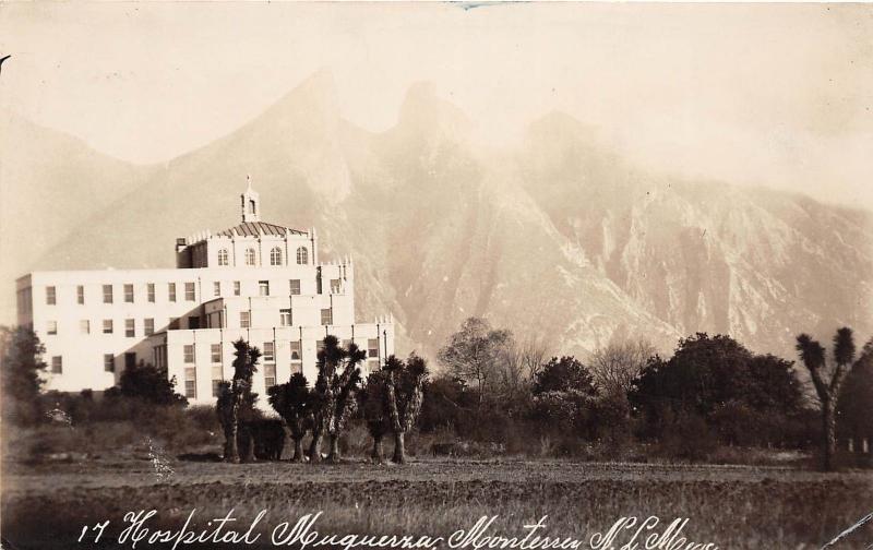 D68/ Foreign Postcard c1940s Monterrey Mexico Hospital Muguera Building