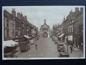 Shropshire BRIDGNORTH Town Hall & High Street c1940's Postcard by R.M.& S. Ltd S