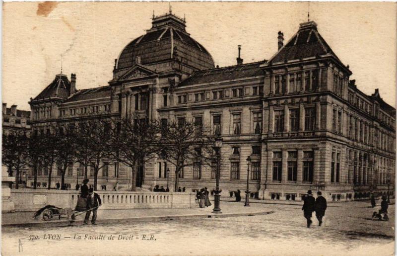 CPA LYON-La Faculte de Droit (427169)