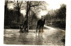 CPA Verdun pendant la bataille - Le ravitaállement (178176)