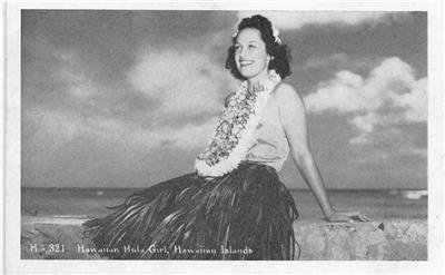 HAWAIIAN HULA GIRL Hawaiian Islands Hula Dancer c1940s Vintage Postcard