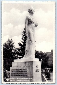 Kortrijk Belgium Postcard Monument Reine Astrid c1940's Vintage Unposted