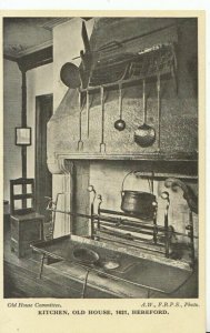 Herefordshire Postcard - Hereford - Kitchen, Old House 1621 - Ref 10301A