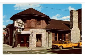 MI - Saginaw. Greyhound Bus Depot