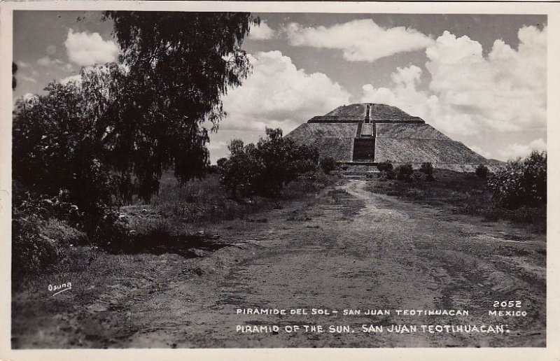 Postcard RPPC Pyramid of the Sun San Juan Teotihuacan Mexico