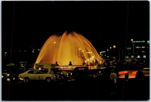 VINTAGE CONTINENTAL SIZED POSTCARD LUMINOUS FOUNTAIN UNIVERSITY QUITO ECUADOR