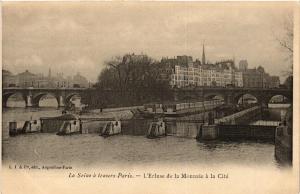 CPA La Seine a travers de PARIS (6e) L'Ecluse de la Monnaie a la Cite (564201)