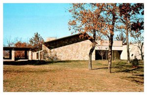 Postcard SCHOOL SCENE Columbia Missouri MO AR5189