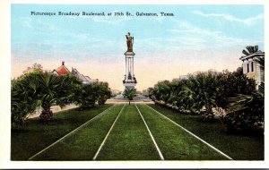 Texas Galveston Picturesque Broadway Boulevard At 25th Street