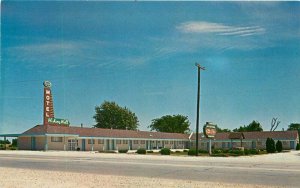 Depew Route 66 Wishing Wheel Motel Springfield Missouri roadside Postcard 10274