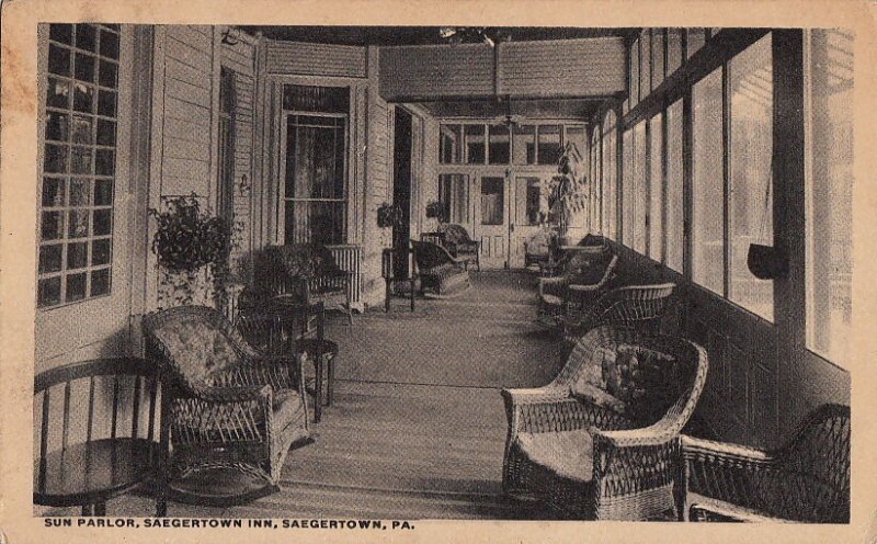 Postcard Sun Parlor Saegertown Inn Saegertown PA