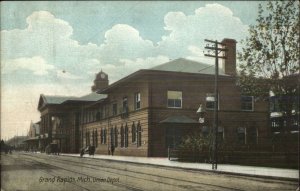 Grand Rapids MI Union RR Train Depot Station c1910 Postcard