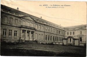 CPA AGEN-La Prefecture cour d'bonneur (251249)