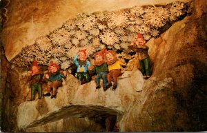 Tennessee Chattanooga Lookout Mountain Rock City Gardens Fairyland Caverns Ca...