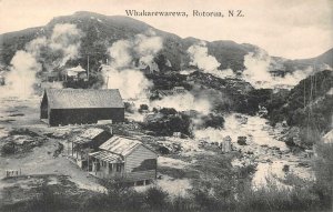 WHAKAREWAREWA ROTORUA NEW ZEALAND POSTCARD (c. 1910)