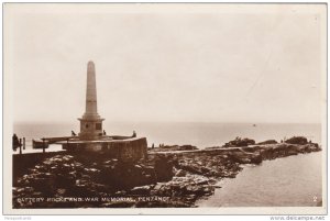 RP: Penzance , Cornwall , England , 20-30s ; Battery Rocks & War Memorial