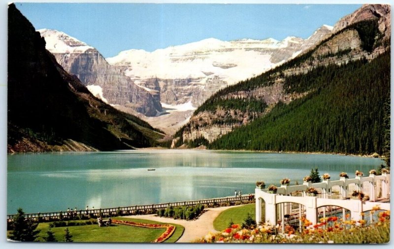 Postcard - Lake Louise, Mount Lefroy and Victoria Glacier - Canada