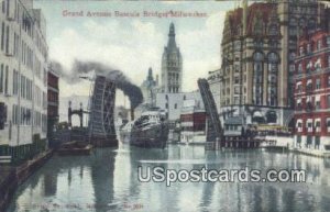 Grand Avenue, Bascule Bridge - MIlwaukee, Wisconsin