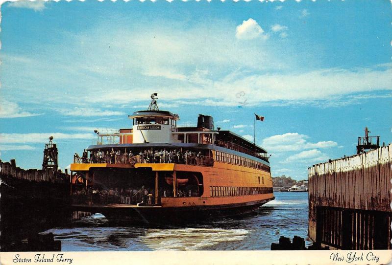 BC59933 bateaux ships Staten Island Ferry New York City