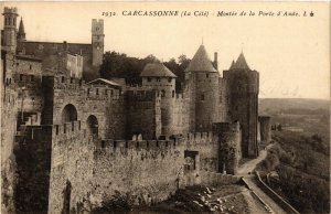 CPA Carcassonne Montee de la Porte d'Aude FRANCE (1012756)