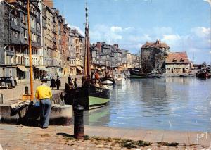 BT6001 Honfleur bassin de l Ouest et quai sainte catherine ship bat       France