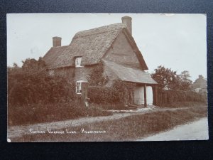 Warwickshire HUNNINGHAM Vicarage Lane, Cottage & Water Pump - Old RP Postcard