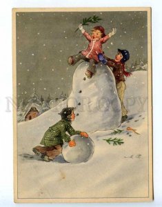 221274 GERMANY MH Children clinging snowmen old postcard