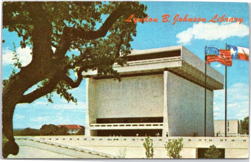 postcard  TX Lyndon B. Johnson Library - exterior view