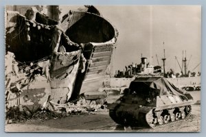 WWII SCENE IN NAPLES FRANCE VINTAGE REAL PHOTO POSTCARD RPPC