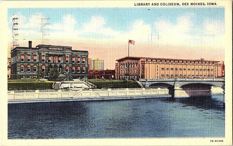 Library and Coliseum Des Moines Iowa Vintage Postcard Standard View Card 