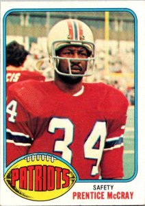 1976 Topps Football Card Prentice McCray New England Patriots sk4402