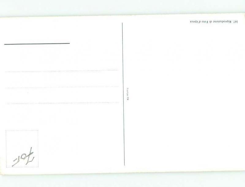 c1910 Risque NUDE ITALIAN GIRL POSING AT STUDIO IN ITALY AB7263