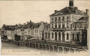 CPA NOGENT-le-ROTROU-L'Hotel de Ville et la Place du Marche (28601)