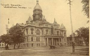 Vintage Postcard Court House Waterloo Iowa Black Hawk County