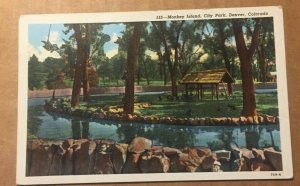 VINTAGE UNUSED LINEN PENNY POSTCARD MONKEY ISLAND CITY PARK DENVER COL.