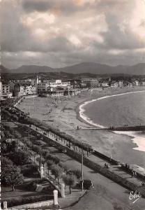 BR6543 St Jean de Luz vue sur la plage et les Pyrenees   france