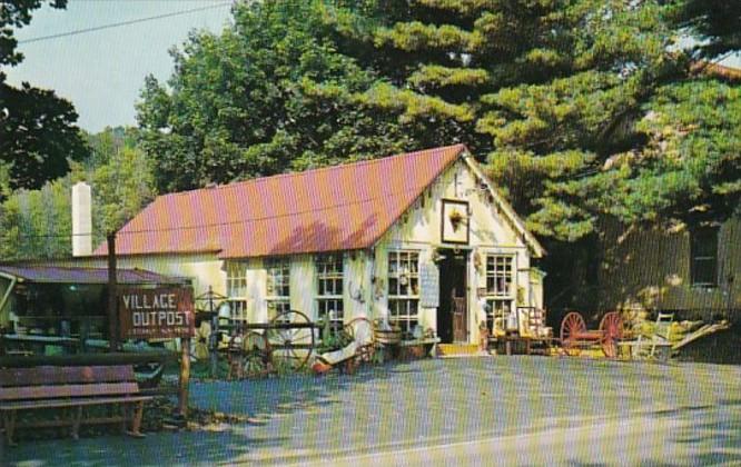 Pennsylvania Knauertown Village Outpost Antiques and Collectables