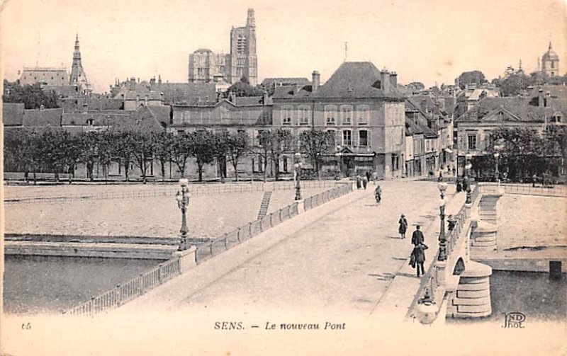 LE Nouveau Pont Sens France Unused 