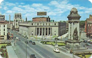 Syracuse NY Clinton Square Soldiers & Sailors Monument Old Cars Postcard