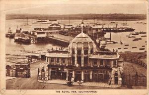 BF34220 the royal pier southampton uk  front/back scan
