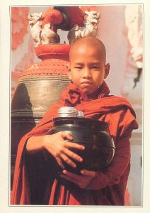 Postcard Myanmar Burma Rangoon Shwedagon pagoda young monk typical clothing