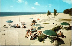 Holdiay Isle Beach Scene Gulf Mexico Sunbathers Postcard UNP VTG Unused Vintage