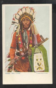 NATIVE AMERICAN INDIAN CHIEF SKEE COTE GLITTER VINTAGE POSTCARD