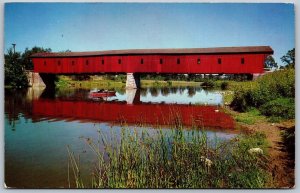 Postcard Waterloo Ontario c1960s Covered Kissing Bridge West Montrose