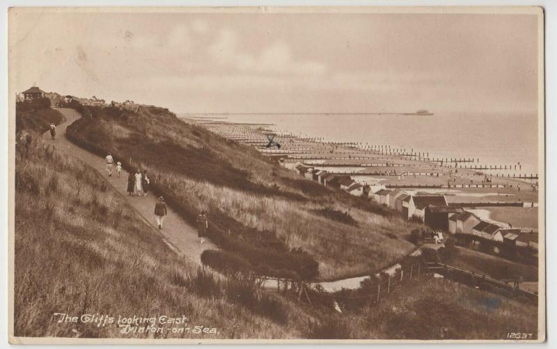 Essex; Cliffs Looking East, Frinton On Sea RP PPC, 1930, To Mr Bennett, Didcot 