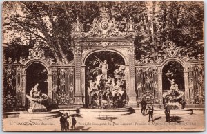 VINTAGE POSTCARD SCENE AT THE WROUGHT IRON GATES OF NANCY FRANCE c. 1915-1928