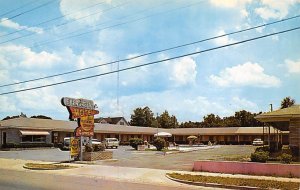 Evergreen motel Savannah Highway Charleston, South Carolina Postcard