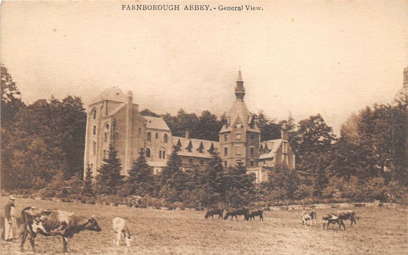 br109609 farnborough abbey general view real photo uk cow