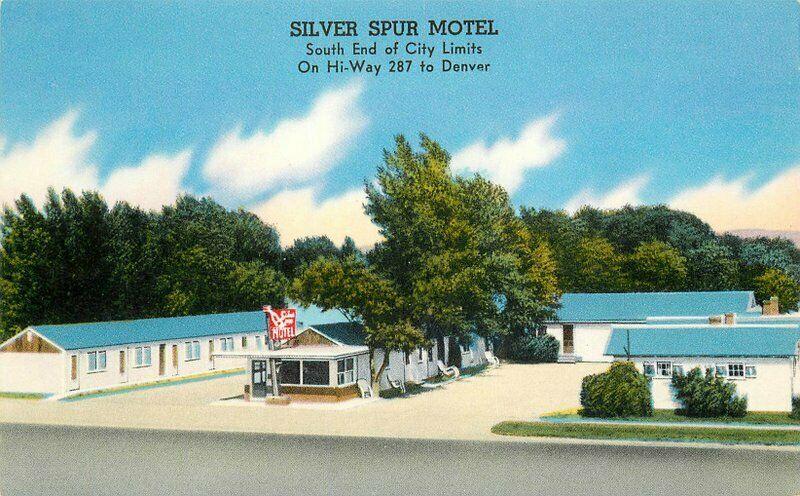 Laramie Wyoming 1950s Silver Spur Motel roadside Postcard Lynx Tichnor 4089